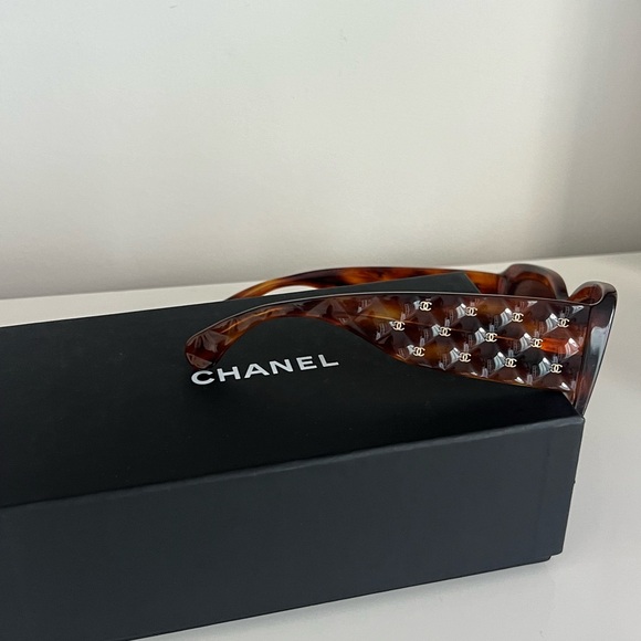 Chanel Brown Sunglasses - Picture 9 of 10